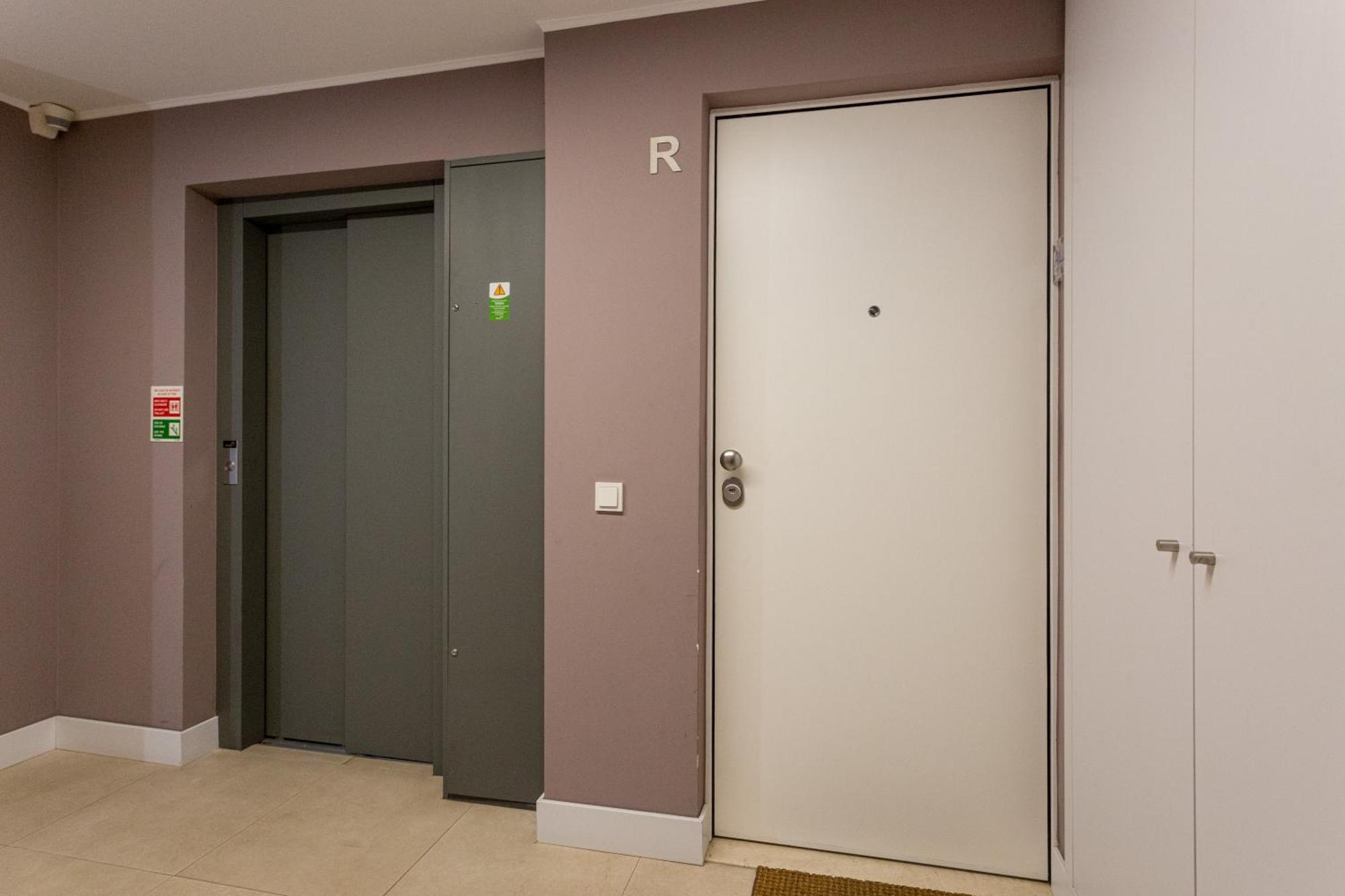 Joivy Modern Flat With River View Near Bica Elevator Lisboa
