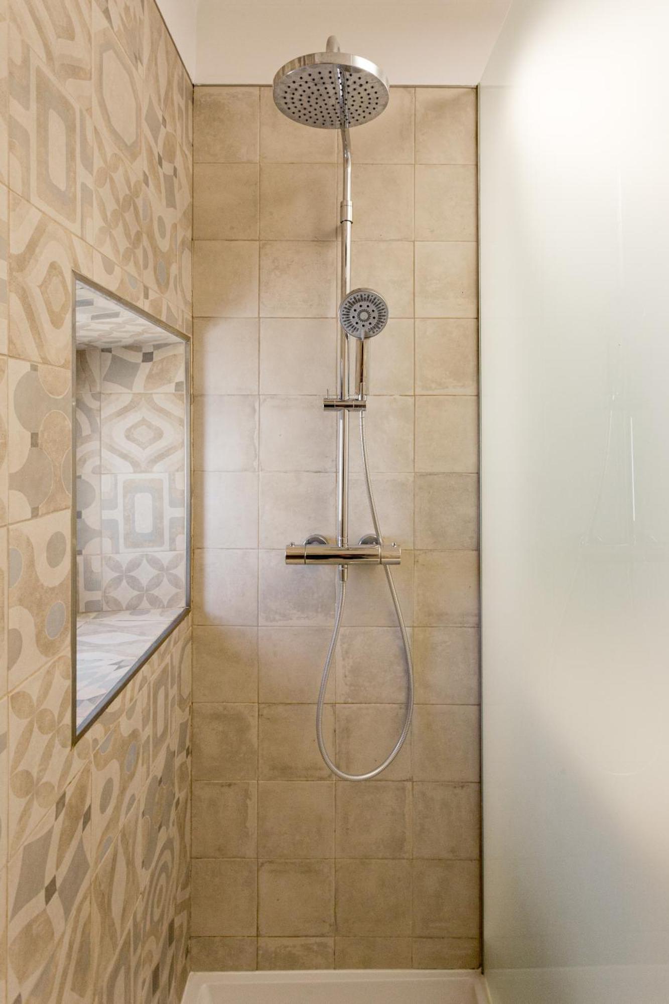 Joivy Modern Flat With River View Near Bica Elevator Apartamento Lisboa